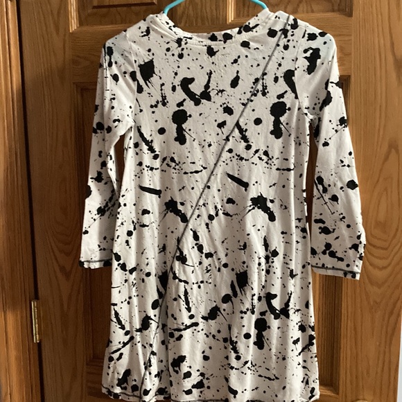 Kind Is Cool Kids Large Black and White Splatter Print Long Sleeve Dress - Picture 3 of 3